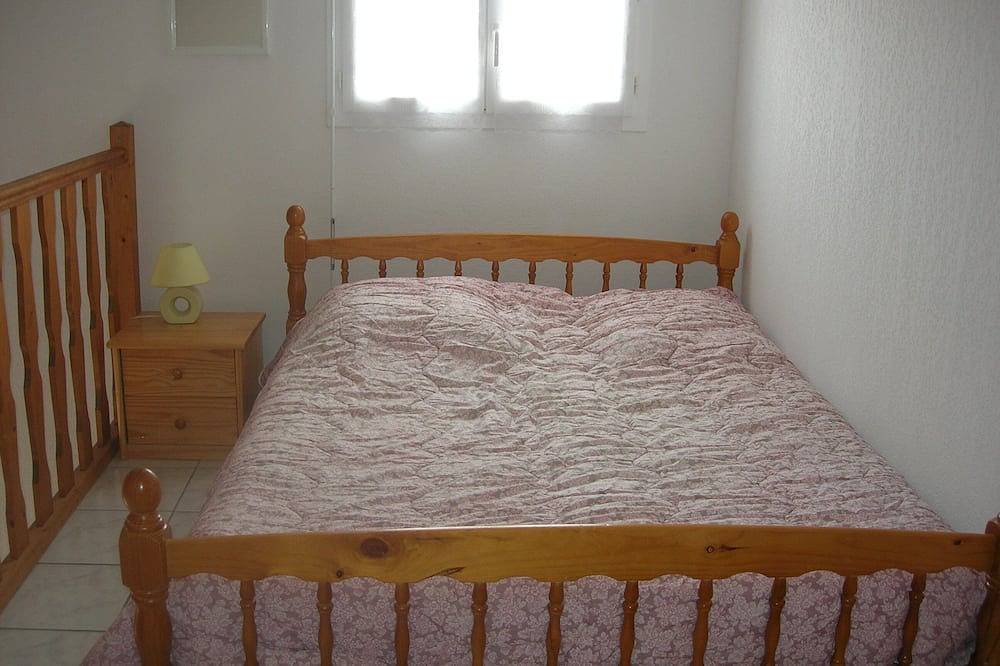 Sea - House 2 bedrooms - Terasse-Cour-Clim-calme in Port-la-Nouvelle, Côte d'Améthyste
