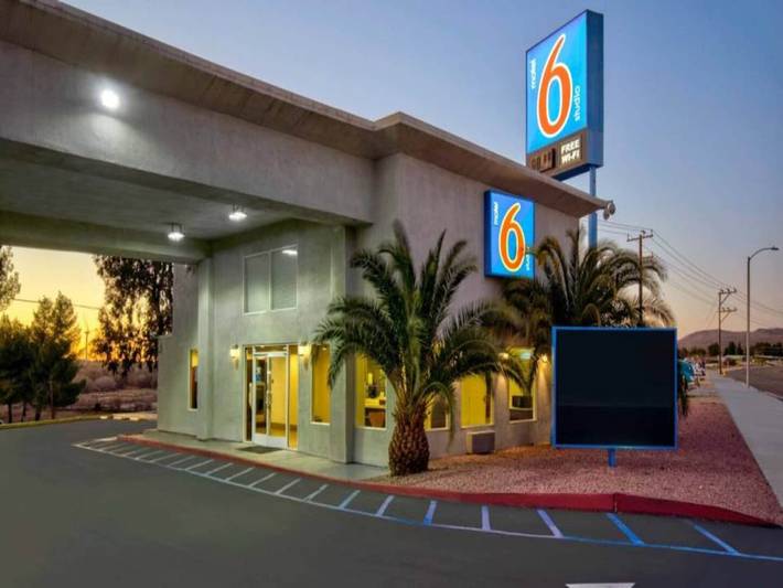 Ganze Wohnung, 1 Kingsize -bett | Ns | Küche in Victorville, San Bernardino County