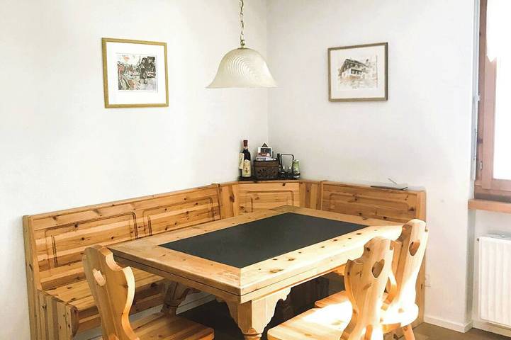 Ferienwohnung für 4 Personen, mit Balkon und Whirlpool