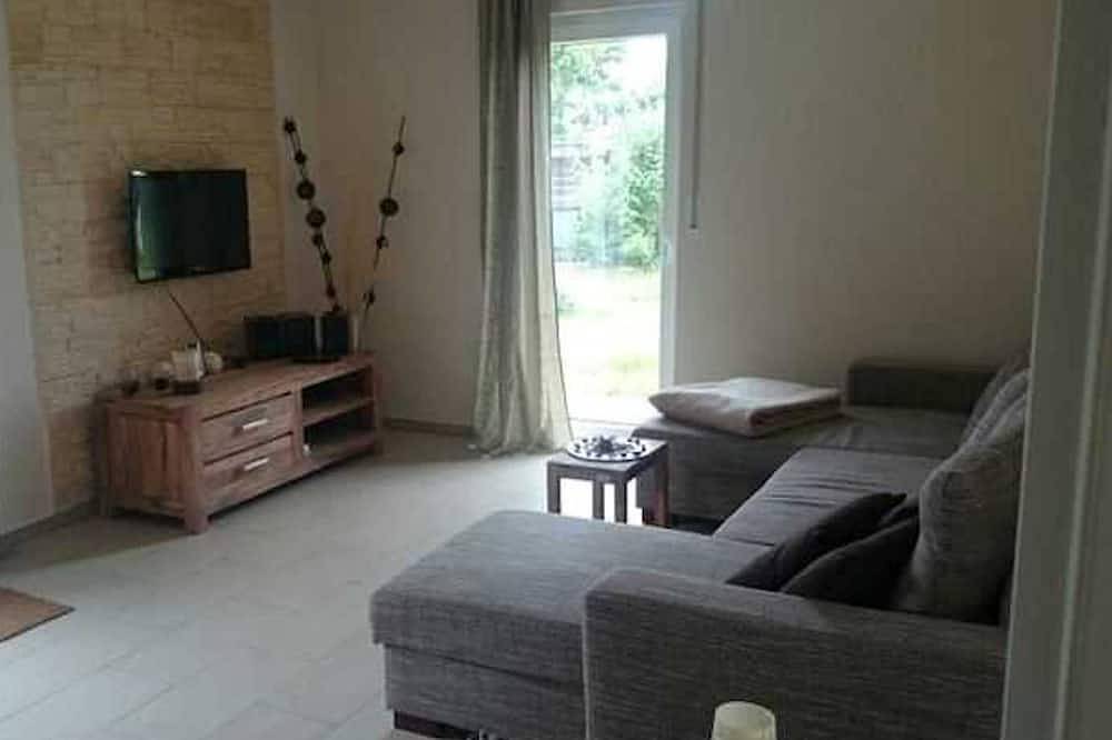 Ganze Wohnung, Ferienwohnung Am Schlummwegjenny Harnisch - Ferienwohnung in Thesenvitz, Bergen auf Rügen