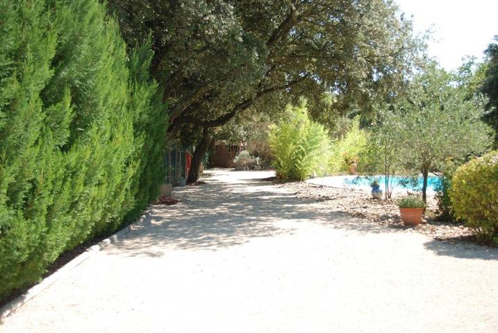Location de vacances pour 4 personnes, avec jardin ainsi que piscine et vue à Sérignan-du-Comtat - 2