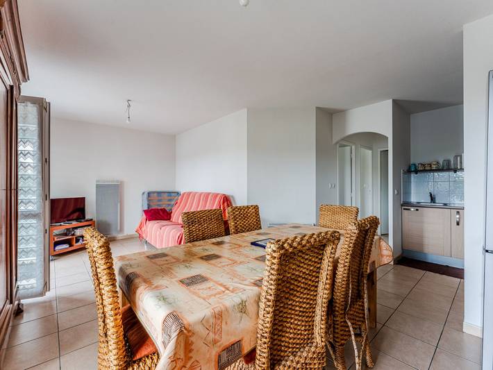 Apartamento entero, Apartamento encantador con piscina, cerca del centro y lago, para 4 personas in Sanguinet, Côte d’Argent