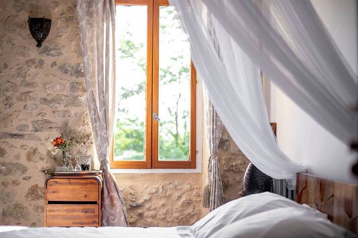 Chambre "Olivier" – Hébergement B&B de qualité pour toutes tailles in Fayence, Région de Draguignan