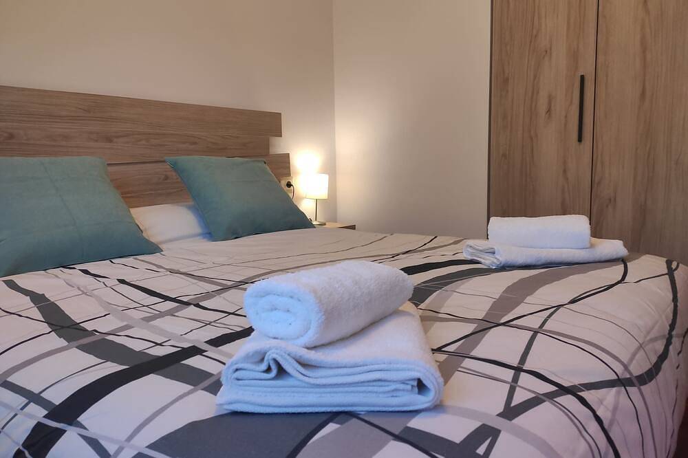 Entire apartment, Paratge Fabas - Coll Pregon in Molló, Catalan Pyrenees