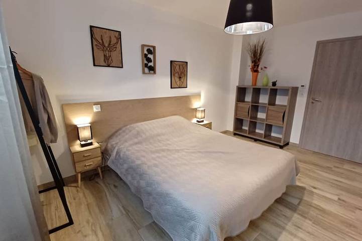 Apartamento entero, L'Atelier Gerardmer. Accessible apartment, close to downtown. in Gérardmer, Parque natural regional de los Ballons des Vosges