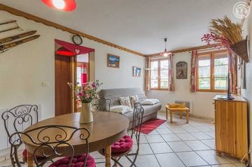 Gîte pour 4 personnes, avec terrasse à Sollières-Sardières