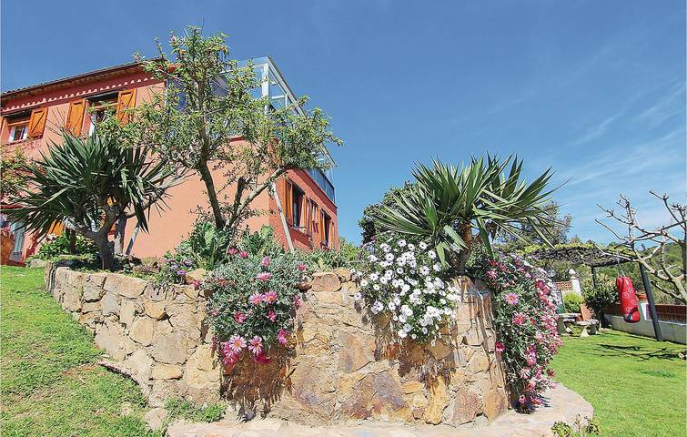 Apartamento vacacional entero, Oasis de relajación con piscina e invernadero | 1,5 km de playa in Palamós, Costa Brava