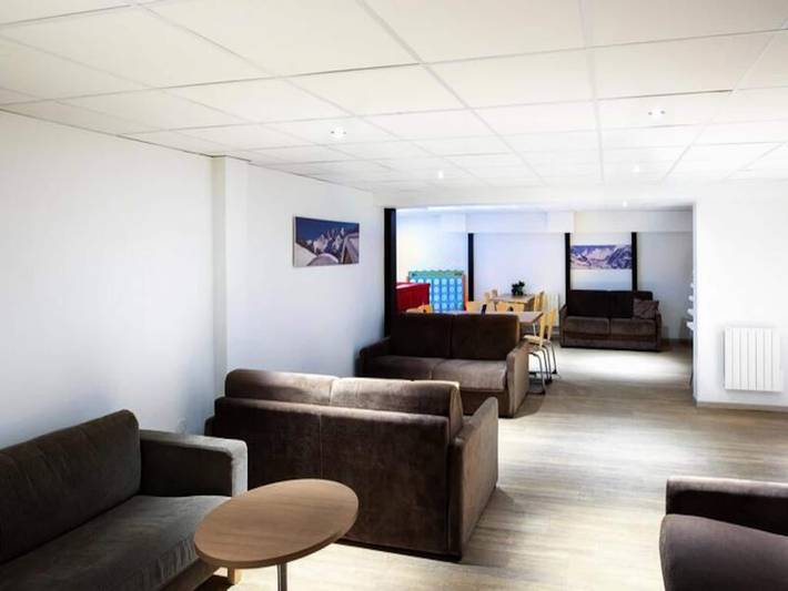 Vakantiewoning voor 4 personen, met zwembad en balkon, kindvriendelijk in Les Menuires