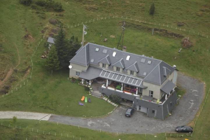 Ferienhaus für 33 Personen, mit Whirlpool und Terrasse sowie Garten - 1