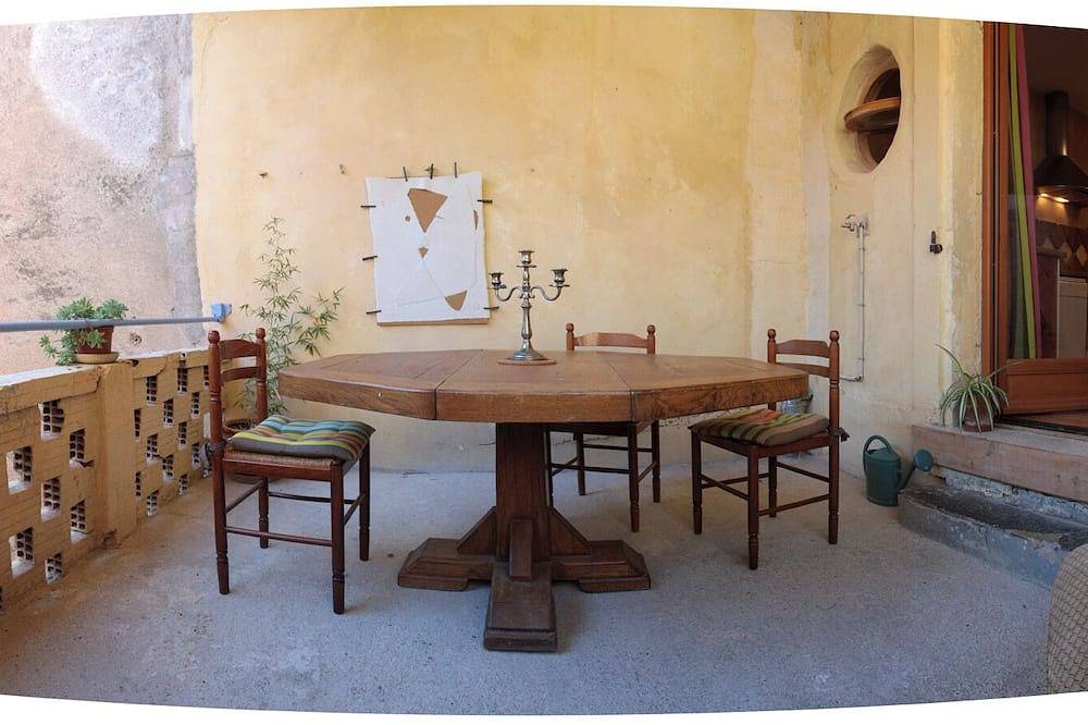 Ganze Wohnung, Möbliert saisonale F2 ökologischen Materialien, in Lodeve in Lodève, Lodève und Umgebung