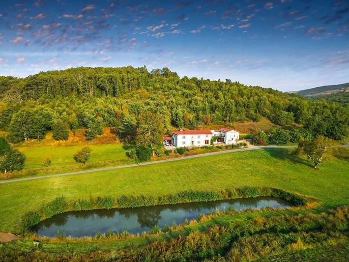 Location de vacances pour 11 personnes, avec jardin et vue sur le lac ainsi que piscine et terrasse, animaux acceptés à Lisle-sur-Tarn - 2