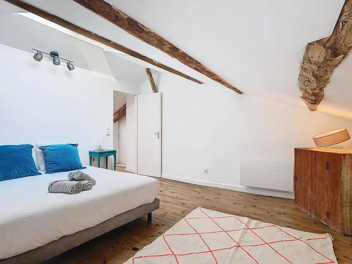 Five-Bedroom House in Paladru, Région de La Tour-du-Pin