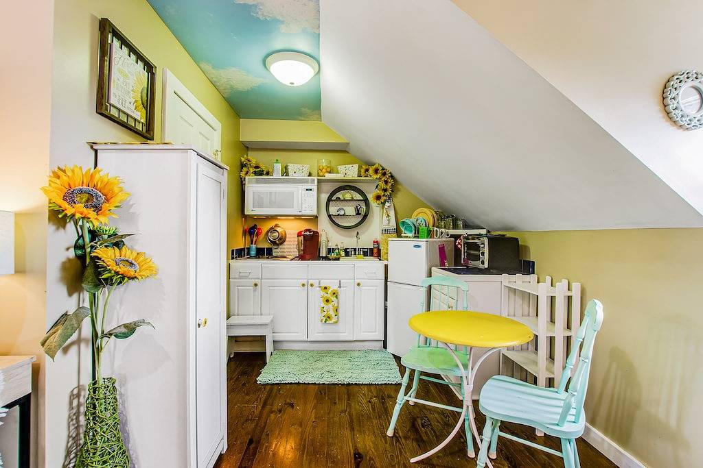 Ganze Wohnung, Historic studio with kitchenette & easy parking - near dining & walk to downtown in Savannah, Chatham County