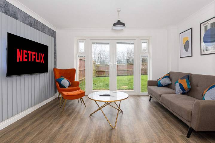 Location de vacances pour 7 personnes, avec jardin à Corby