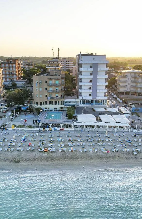 Hotel per 3 persone, con piscina e panorama nonché balcone, con animali domestici - 1