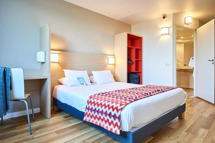 Hôtel pour 4 personnes, avec terrasse à Val-de-Reuil - 2