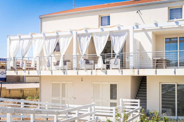 Appartamento per 6 persone, con Balcone a Isola Rossa