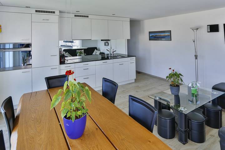 Ganze Ferienwohnung, Brunner's Gamperdon - 3.5 Zimmerwohnung mit Balkon in Flumserberg, Flums