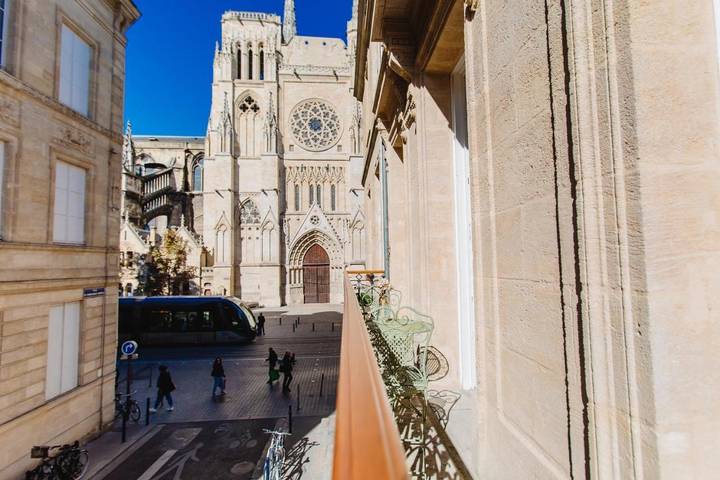 Gîte pour 3 personnes, avec balcon et vue dans Cathedrale Saint Andre De Bordeaux