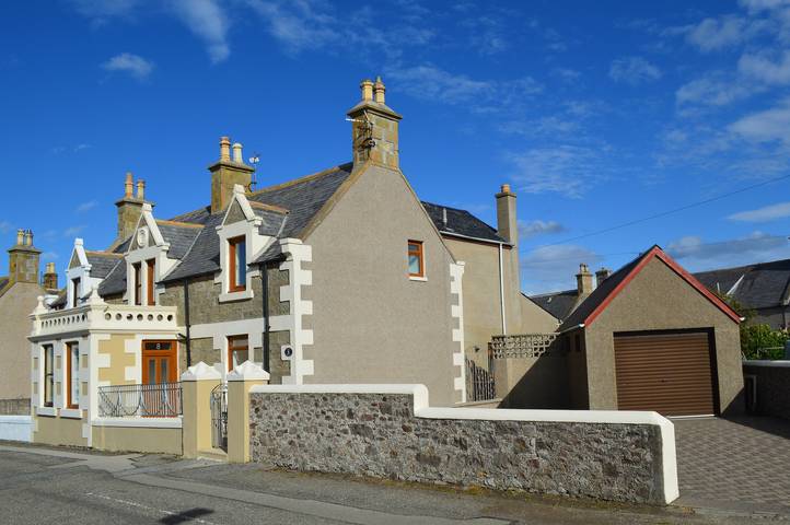 Holiday rental for 5 people, with Ocean view and Terrace as well as Garden in Moray
