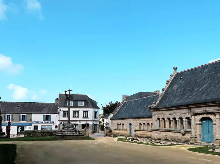 Location de vacances pour 8 personnes, avec piscine et jardin à Plounéour-Trez - 4