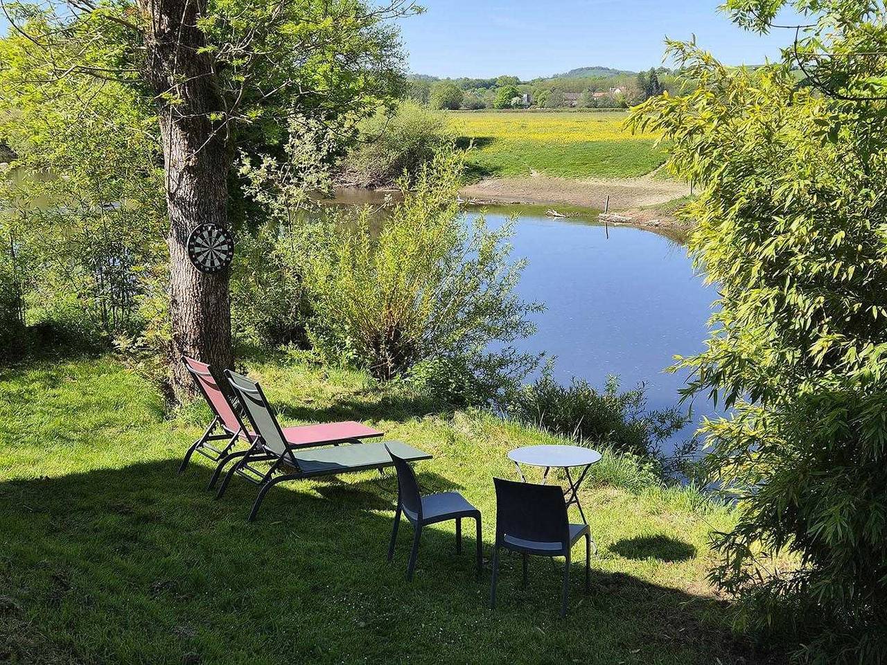 Le Pêcheur in Étang-sur-Arroux, Autun region