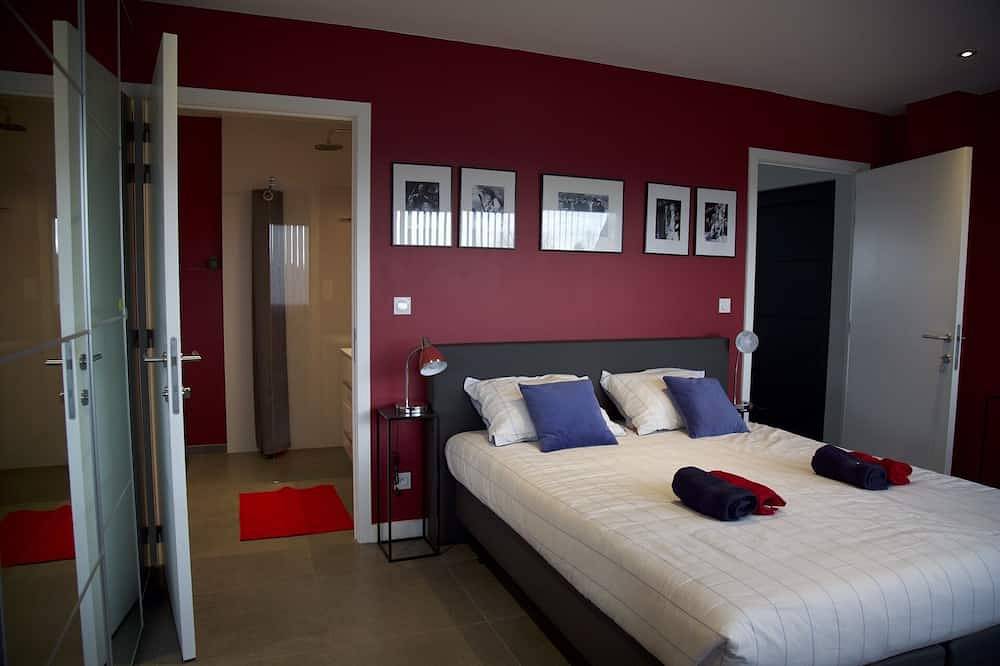 Chambre, sdd - wc, 24 m2, Accès Indépendant D'une Maison sur un Golf / Pkg Fermé in Mérignies, Lille en omgeving