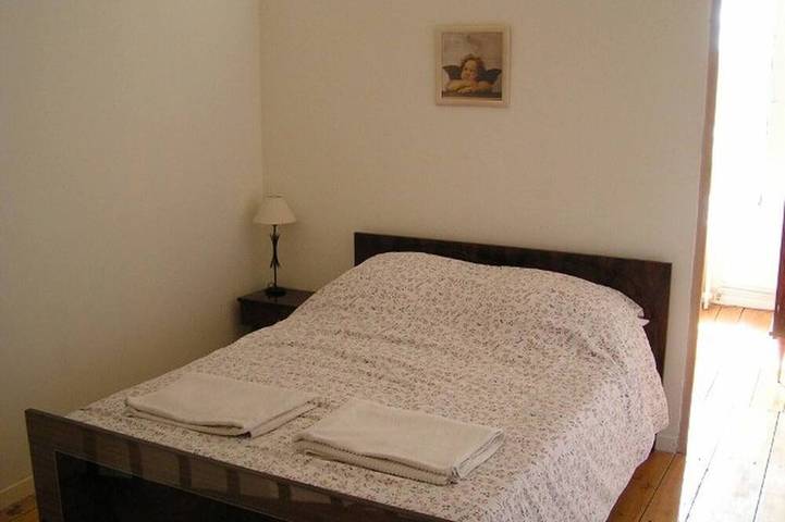 Location de vacances pour 4 personnes, avec piscine et jardin à Dœuil-sur-le-Mignon - 2