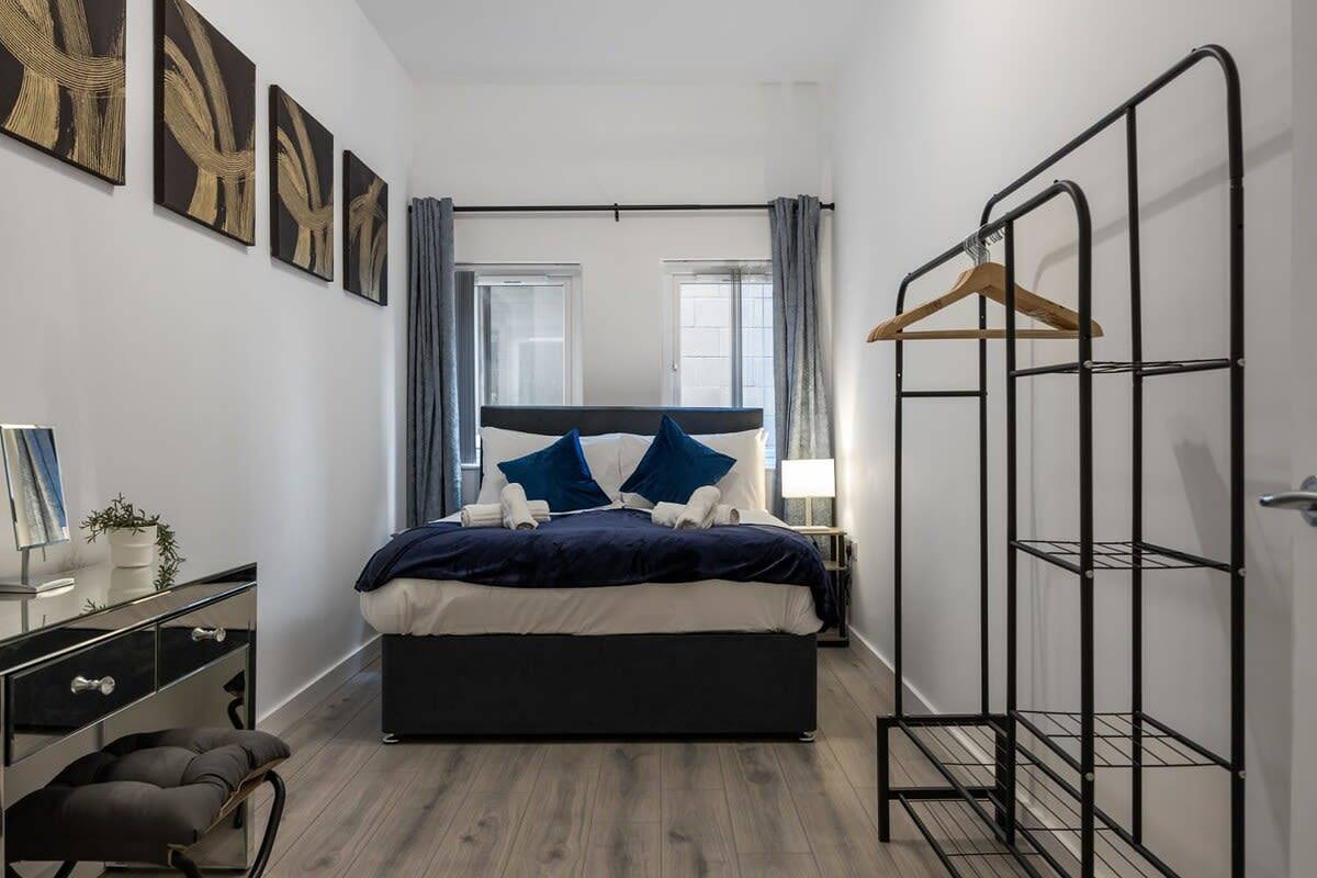 Ganze Wohnung, Smart 1 Bedroom Apartment in Belfast East Village in Belfast, Grafschaft Down