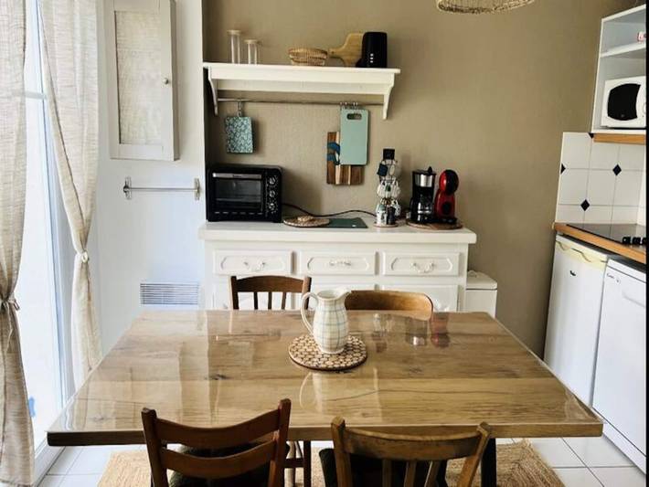 Gîte pour 6 personnes, avec jardin et terrasse, animaux acceptés dans Port Guillaume - 4