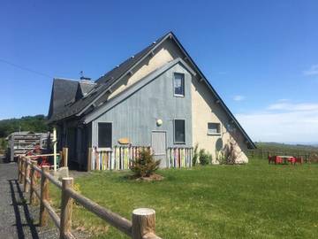Gîte pour 5 personnes, avec terrasse dans station de ski du Laguiole - Le Bouyssou