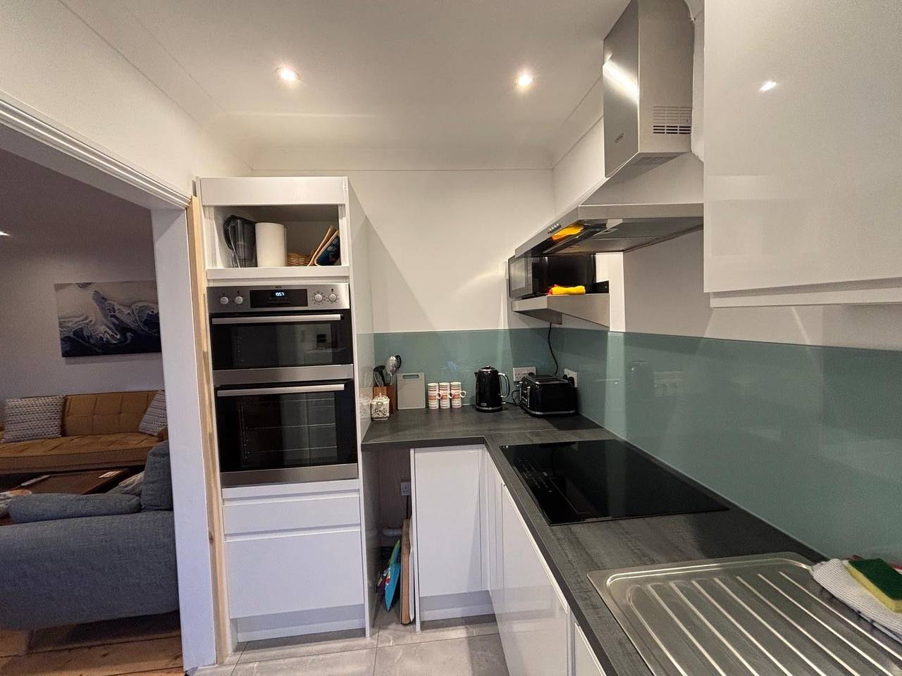 Entire holiday apartment, Seafront Sheringham 1 bed Apt sleeps 4 - 1xdog in Sheringham, Norfolk Coast