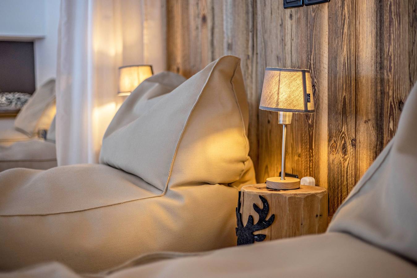 Ganze Wohnung, Einzimmerapartment "Ciasa ai Pini 209" in der Nähe von Skiliften mit Bergblick & Sauna in San Cassiano, Abtei