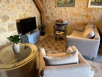 Gîte pour 5 personnes, avec balcon à Castels