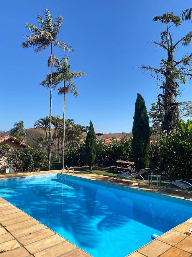 Casas e apartamentos de temporada para 11 pessoas, com jardim e piscina em Paty do Alferes