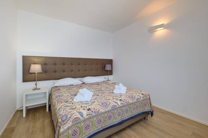 Ganze Wohnung, Superior one-bedroom apartment with terrace and sea view No3 in Mali Lošinj, Lošinj (Kvarner Bucht)