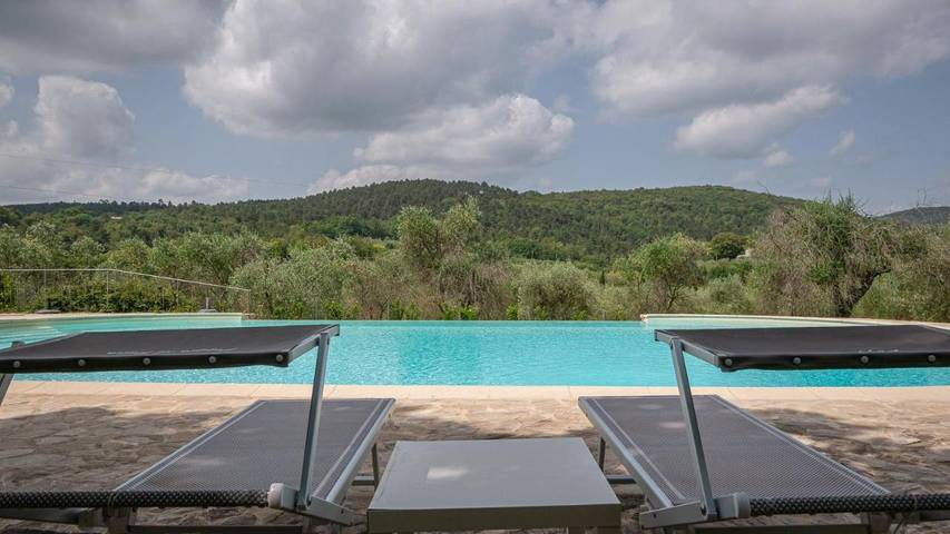 Aparthotel voor 5 personen, with uitzicht and tuin as well as zwembad and kinderzwembad - 1