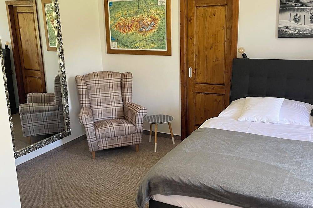 Ganze Wohnung, Romantic apartment in a historic villa with mountain views in Tatranska Lomnica Ski Area, Vysoké Tatry