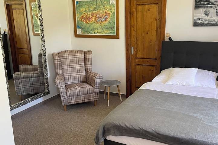 Ganze Wohnung, Romantische Wohnung in einer historischen Villa mit Bergblick in Tatranska Lomnica Ski Area, Vysoké Tatry