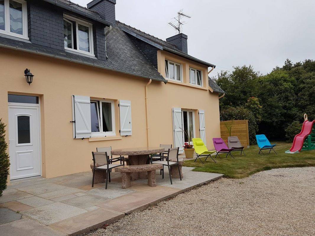 Maison De Vacances pour 8 Personnes dans Pleumeur-Bodou, Région de Lannion