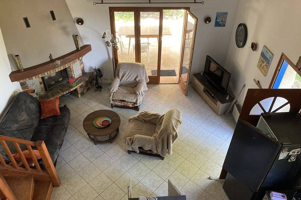 Villa Pour 4 Personnes Avec Jardin pas Loin Dajaccio in Sant'Andréa-d'Orcino, Ajaccio region