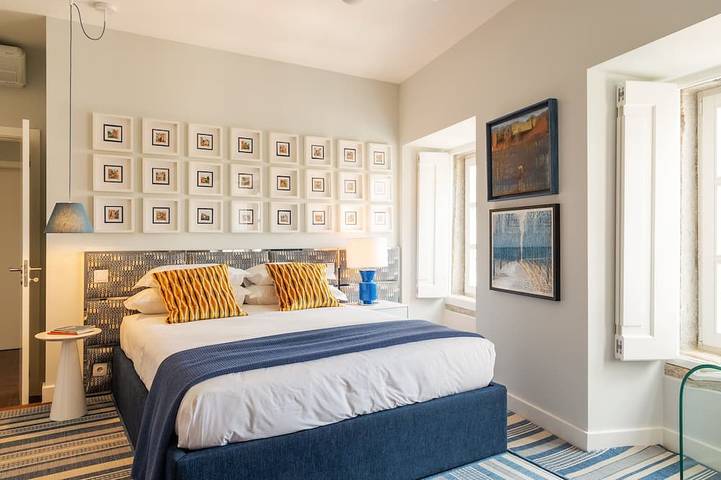 Ganze Wohnung, By the Castle | Luxurious, Private Garden & Heated Swimming Pool in Santa Maria Maior, Lissabon Distrikt