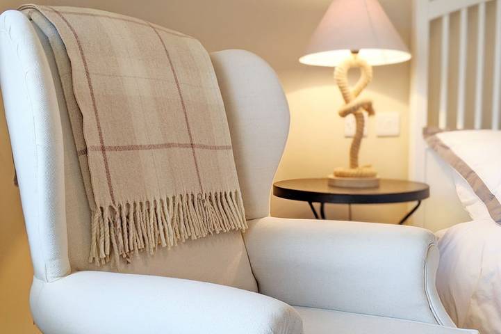 Entire apartment, Seagull Cottage - A lovely 2 bedroom cottage that sleeps 4 in Aldwick, West Sussex