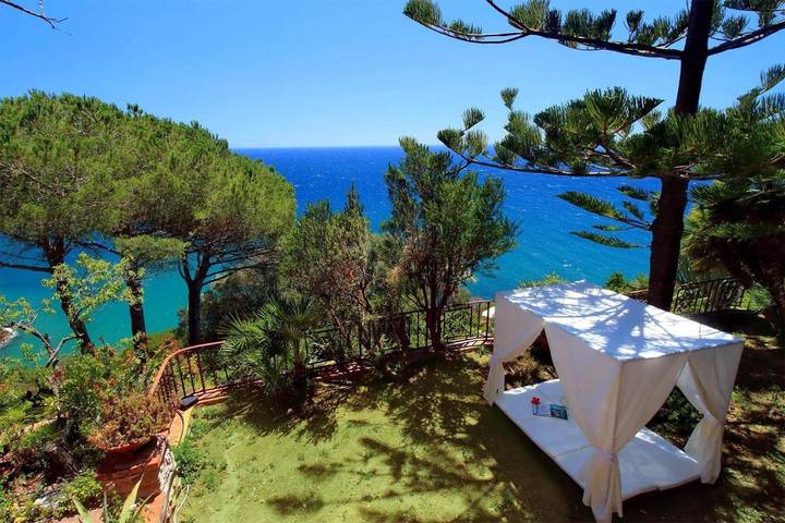 Location de vacances pour 4 personnes, avec sauna et vue ainsi que jardin et piscine, animaux acceptés à San Felice Circeo - 3