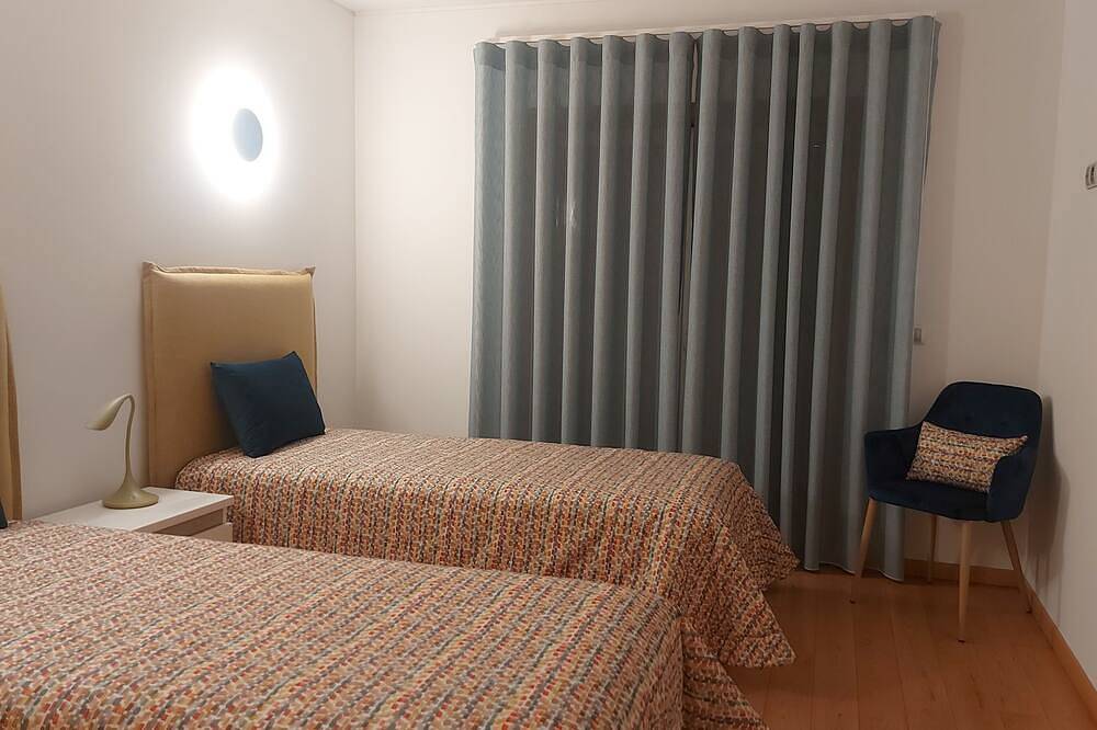 Ganze Wohnung, Das Schauspiel des Meeres, von Sonnenaufgang bis Sonnenuntergang in Praia dos Pescadores (Ericeira), Ericeira