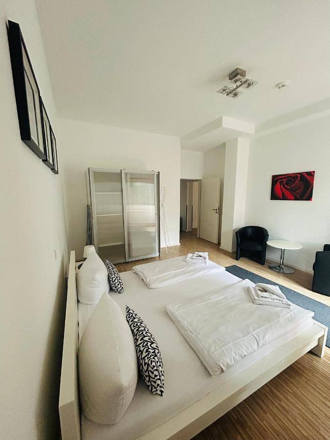 Ferienwohnung für 2 Personen, mit Balkon und Ausblick in Kreuzberg Berlin - 3