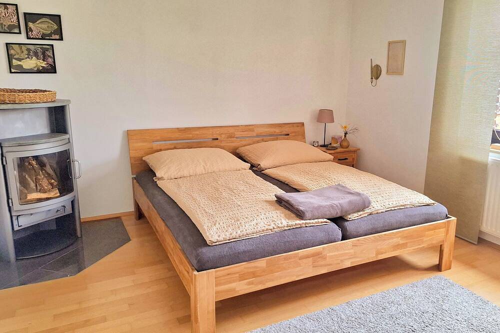 Ganze Wohnung, Moderne Ferienwohnung in Dülmen: Stadtnah mit Balkonblick ins Grüne in Coesfeld, Münsterland