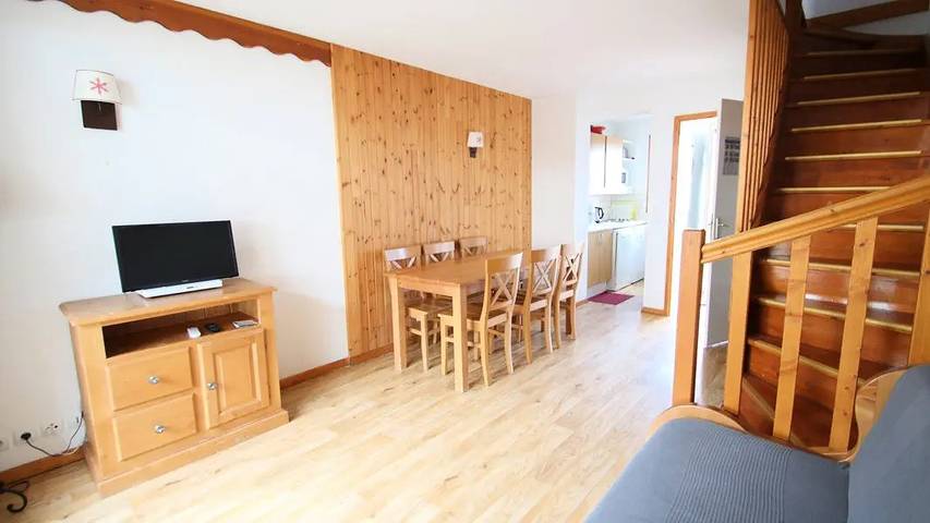 Chalet pour 7 personnes, avec vue ainsi que terrasse et piscine à Puy-Saint-Vincent - 2
