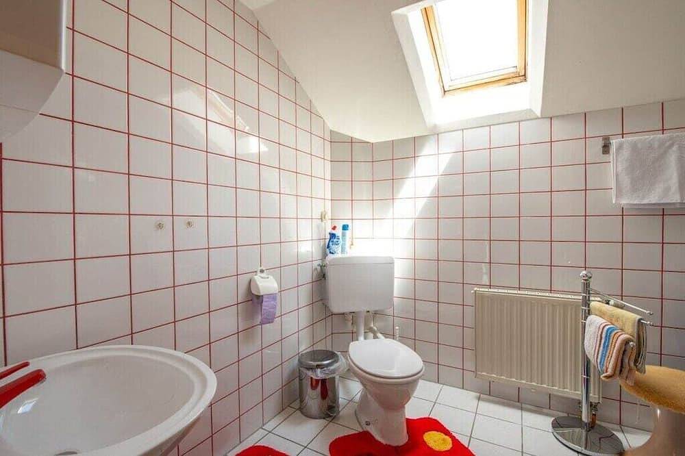 Ferienhaus in Ebensee mit Schwimmbecken in Salzkammergut-Berge, Ebensee