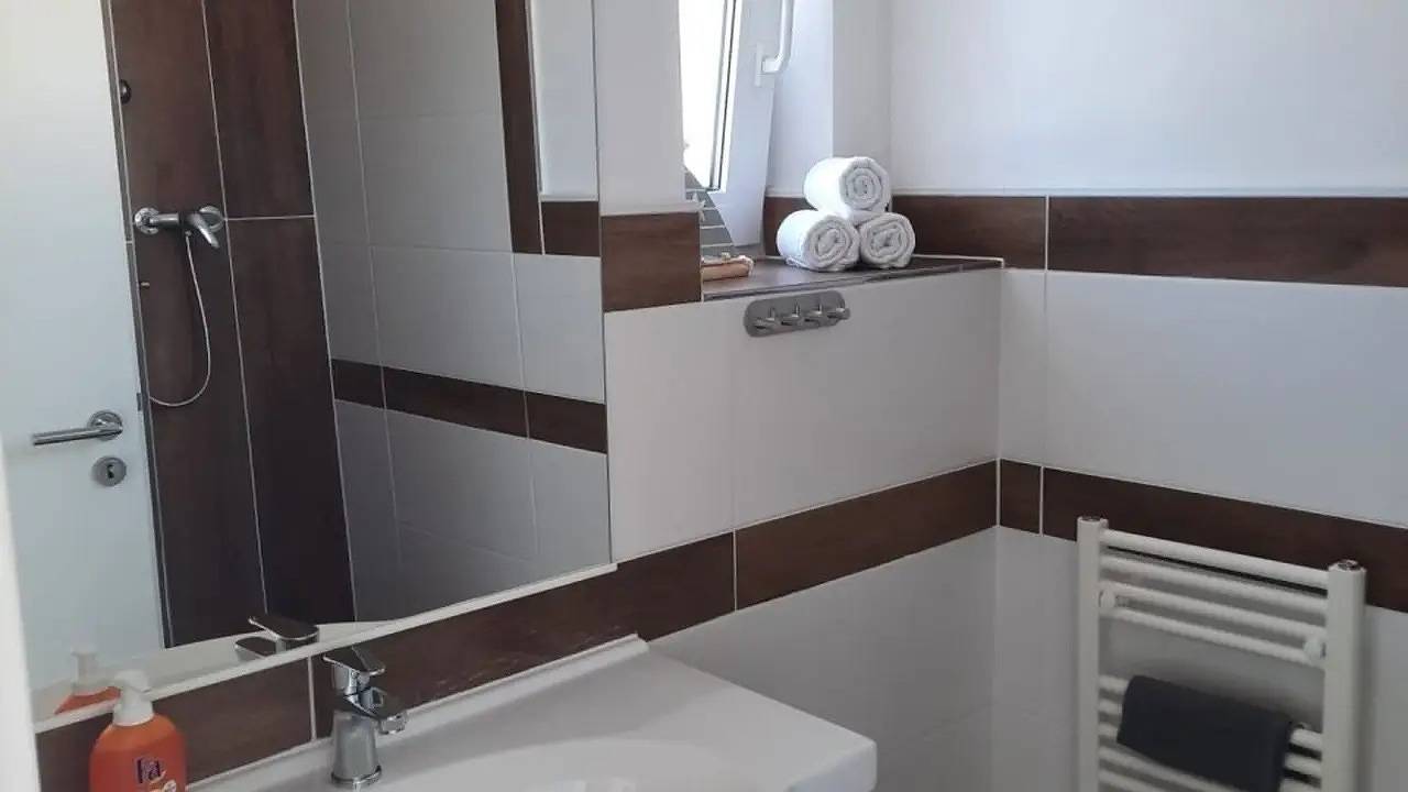 Ganze Ferienwohnung, Ferienwohnung für 6 Personen (85 m²) in Sande in Sande, Südliche Nordseeküste